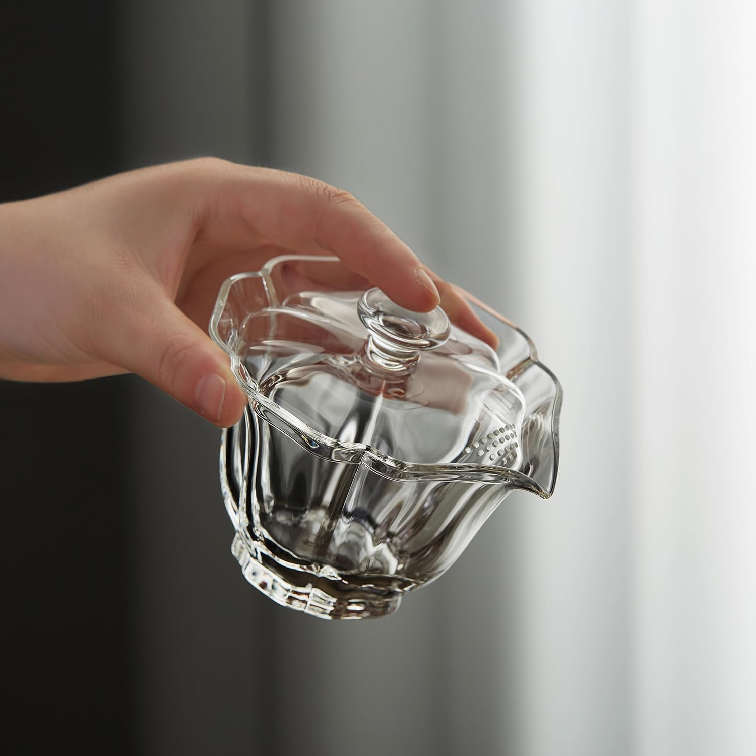 Mini Heat-Resistant Glass Teapot 190ml – Single-Serve Teapot with Integrated Lid & Tea Infuser