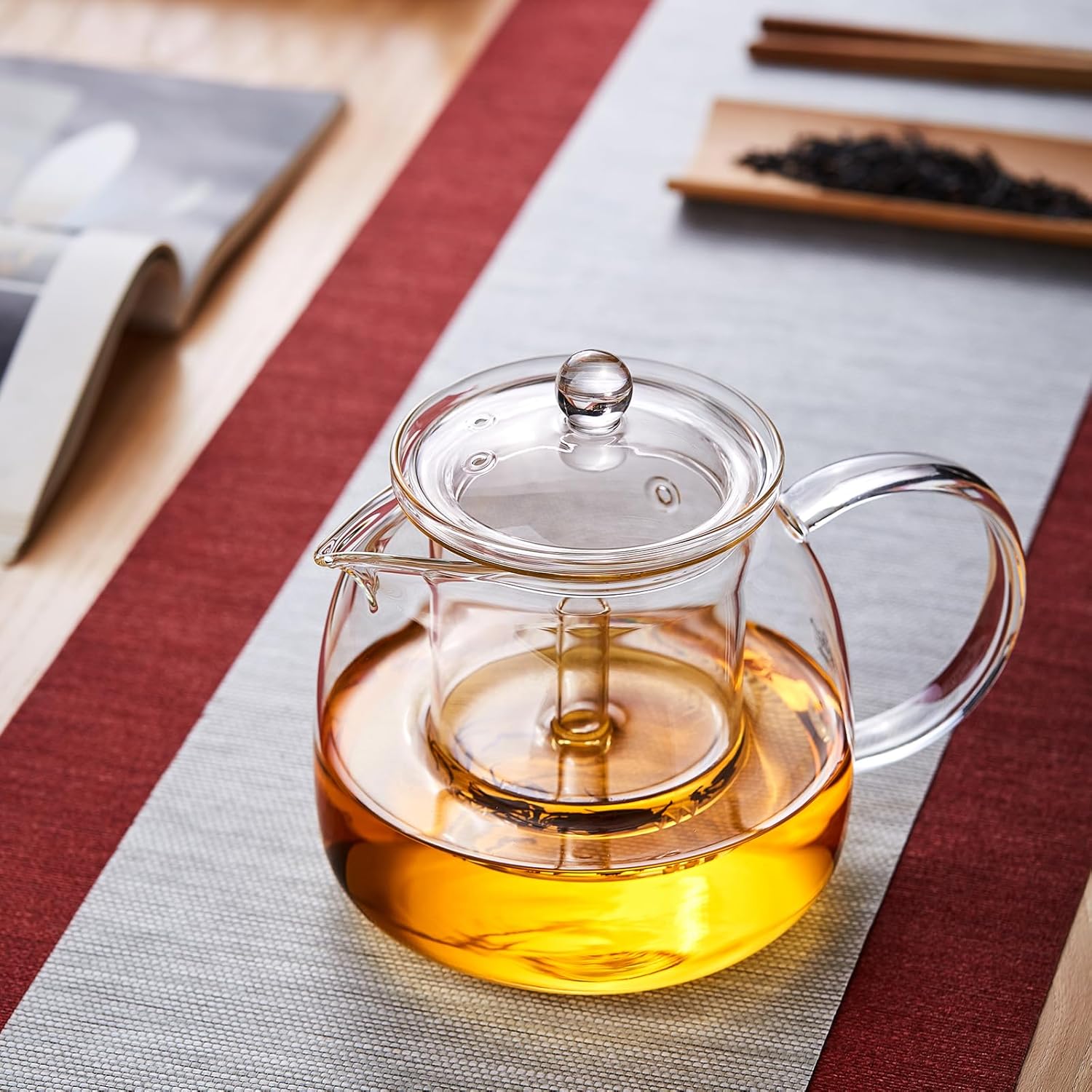 Pocarati Heat-Resistant Glass Teapot 1350ml – Microwave & Direct Flame Safe with Strainer