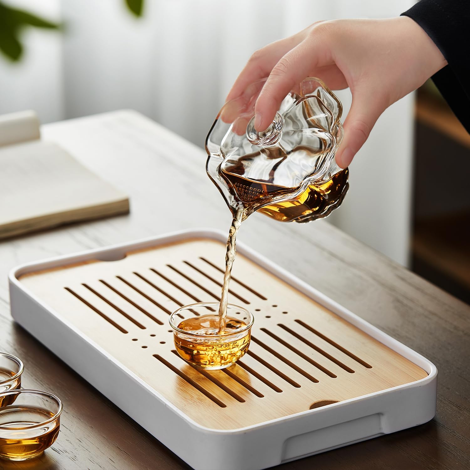 Mini Heat-Resistant Glass Teapot 190ml – Single-Serve Teapot with Integrated Lid & Tea Infuser