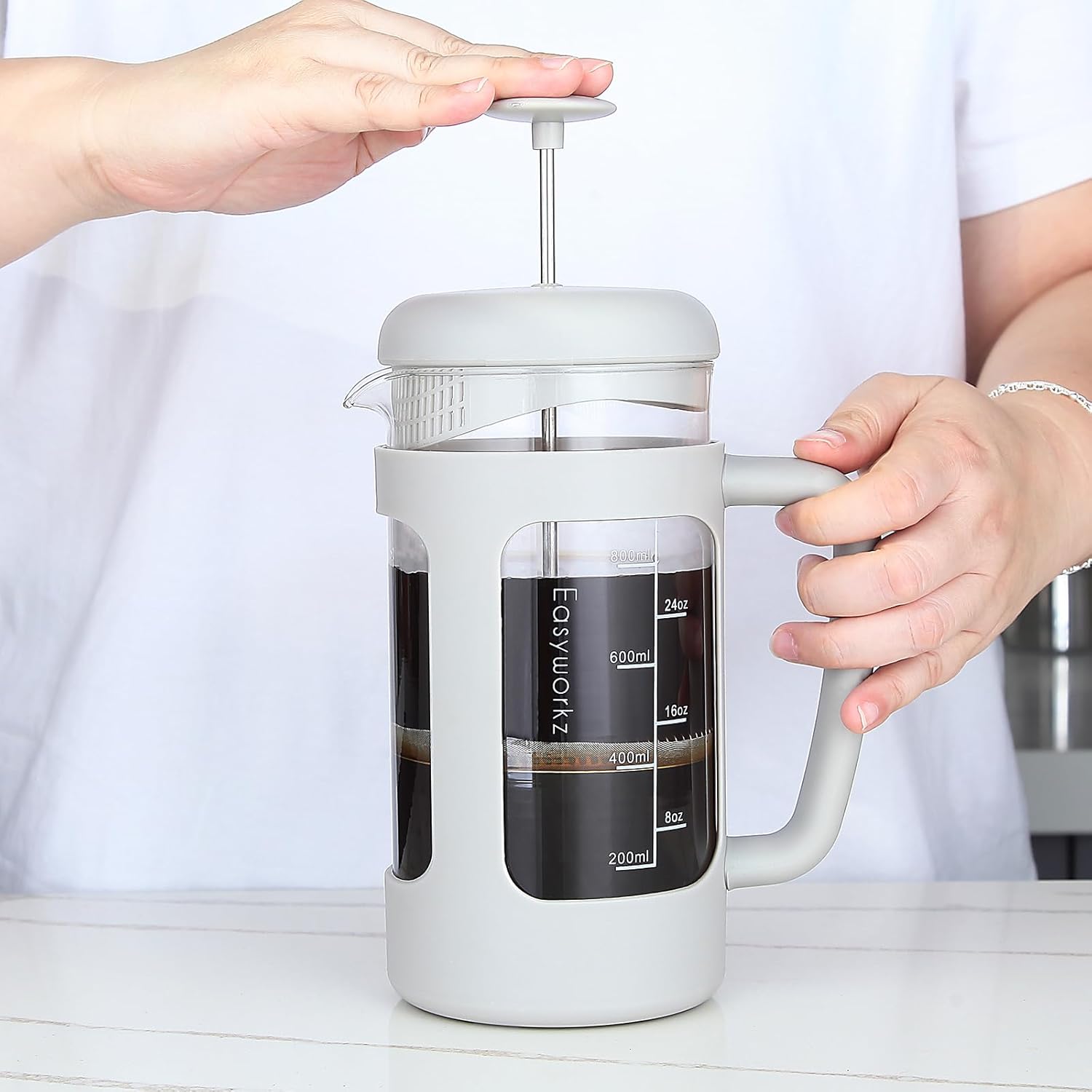 Easyworkz French Press Coffee & Tea Maker – Heat-Resistant Glass, Soft Grip Handle, 1000ml (8 Cups), Light Grey