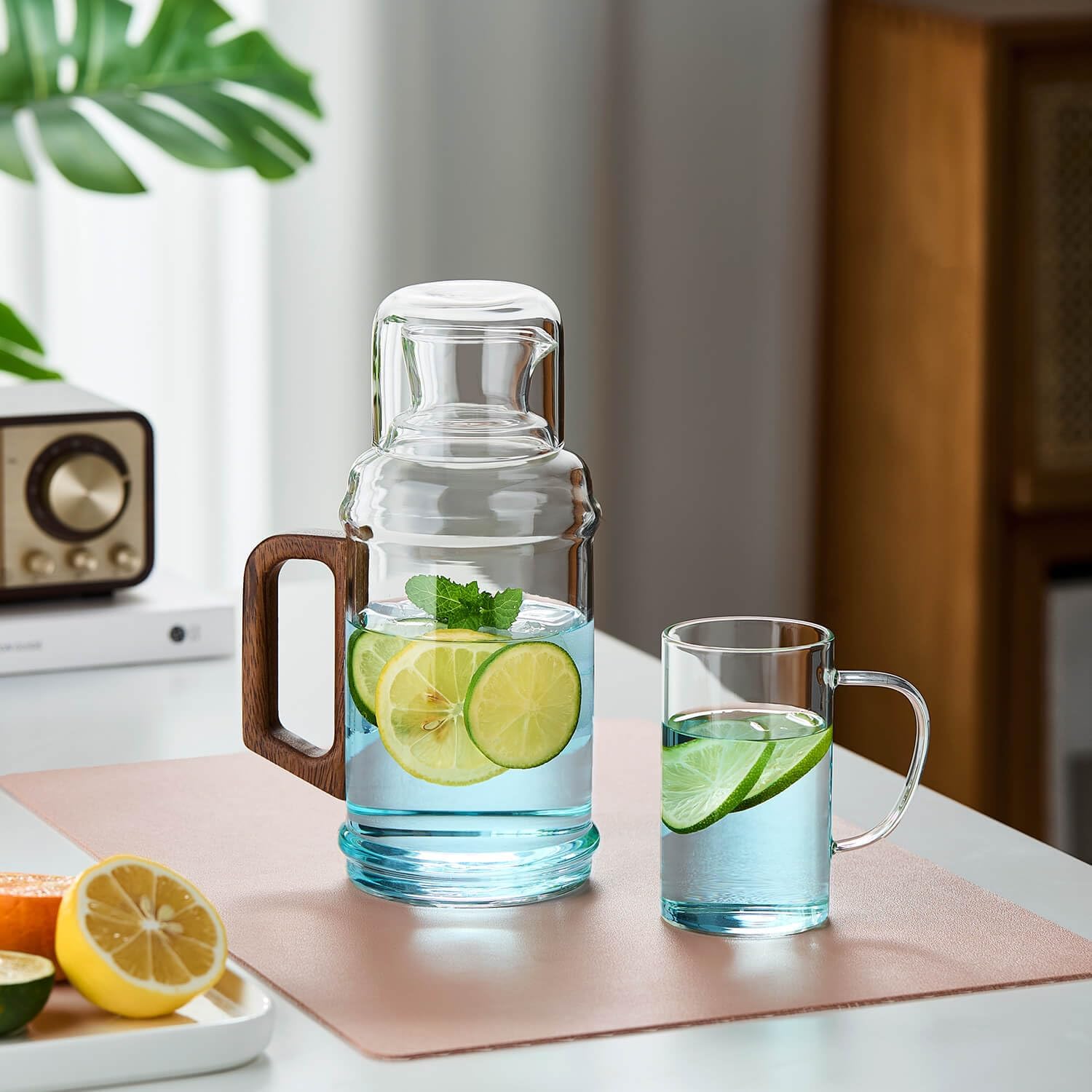 Pocarati Heat-Resistant Glass Pitcher – 1200ml Water Carafe with Handle