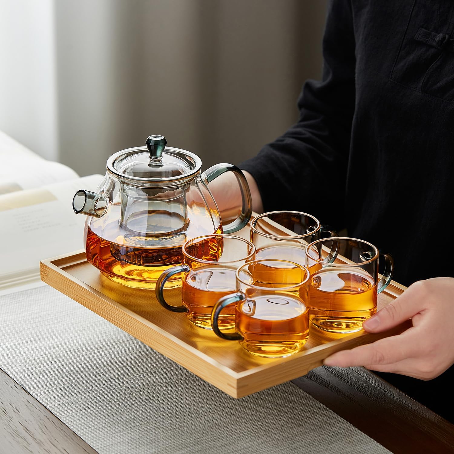 Heat-Resistant Glass Teapot 660ml – Clear Design with Navy Back Handle, Glass Infuser & Lid