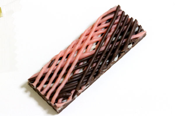 Lotte Sasha Rich Strawberry Chocolate