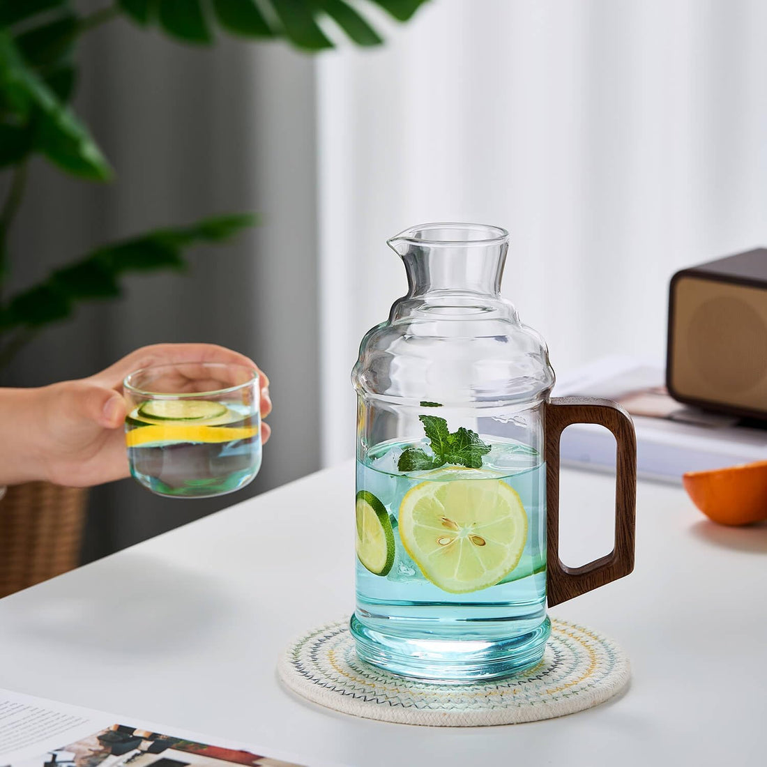 Pocarati Heat-Resistant Glass Pitcher – 1200ml Water Carafe with Handle