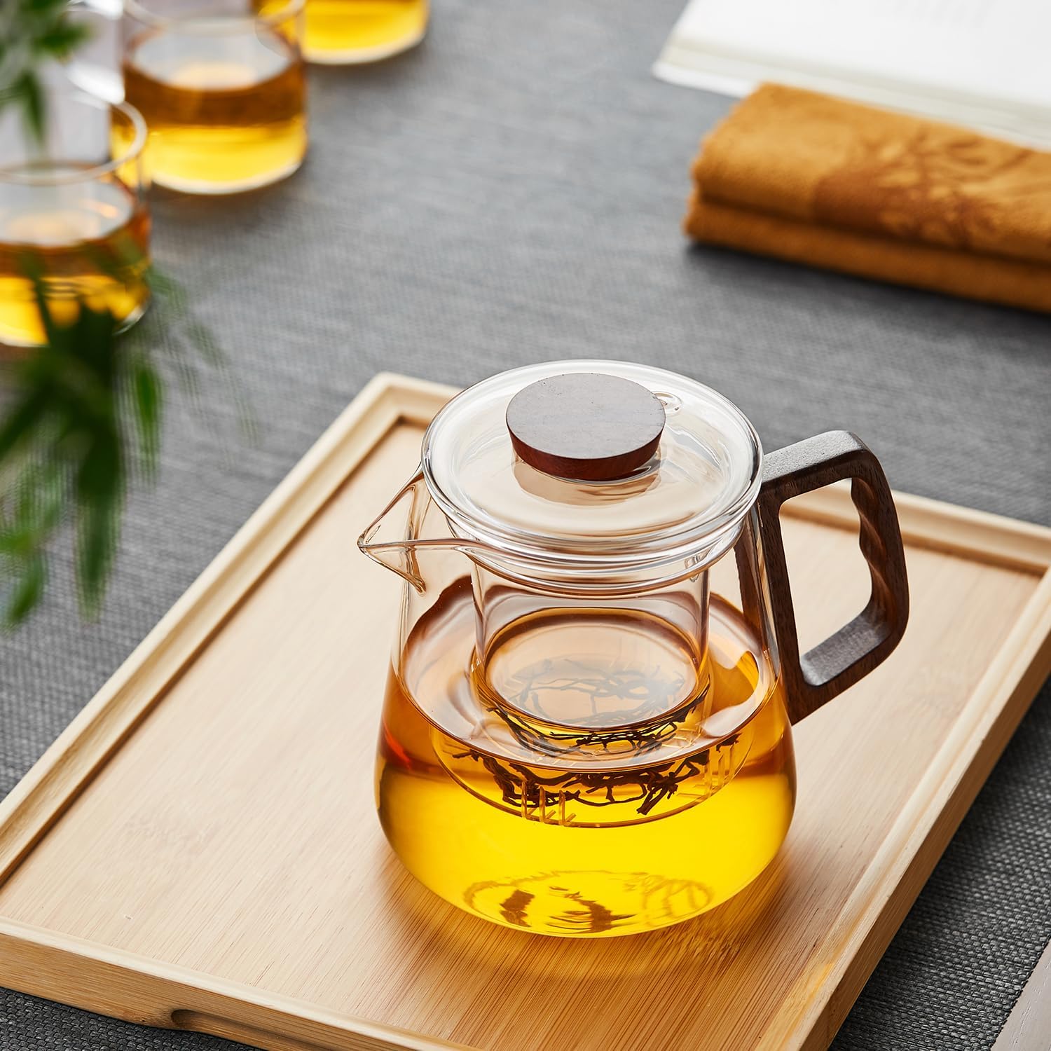 Handmade Heat-Resistant Glass Teapot 650ml – Direct Fire Safe with Wooden Handle &amp; Tea Infuser