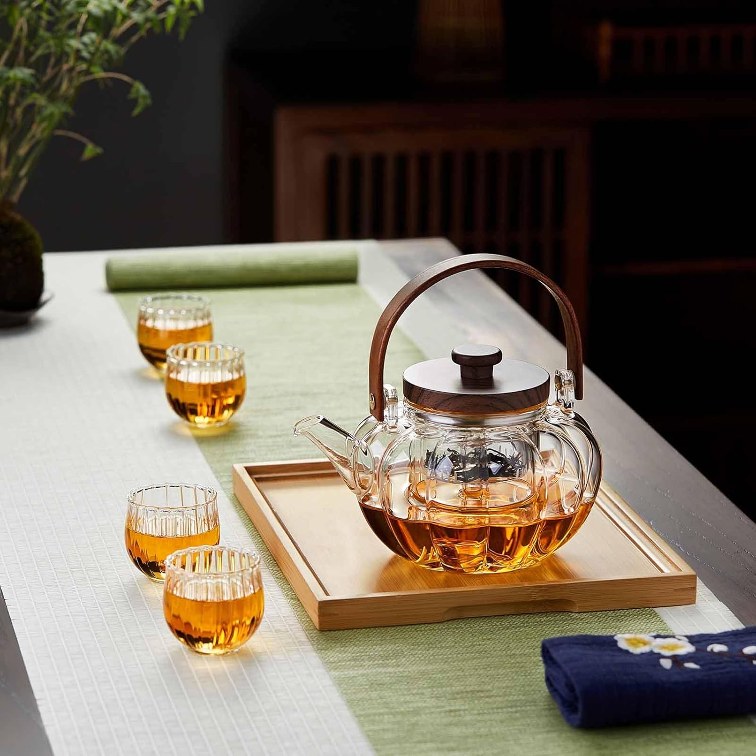 Heat-Resistant Glass Pumpkin Teapot 940ml – Vertical Stripe Design with Tea Strainer &amp; Wooden Handle