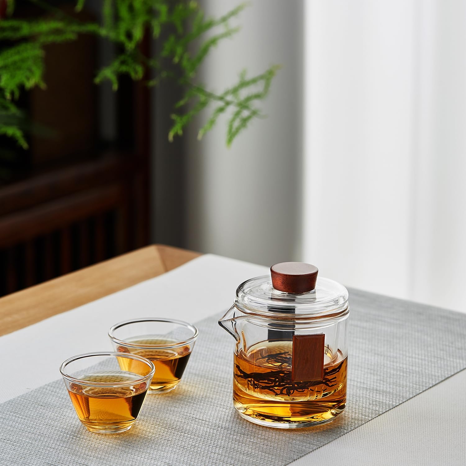 Mini Heat-Resistant Glass Teapot with Lid – 200ml Single Serve