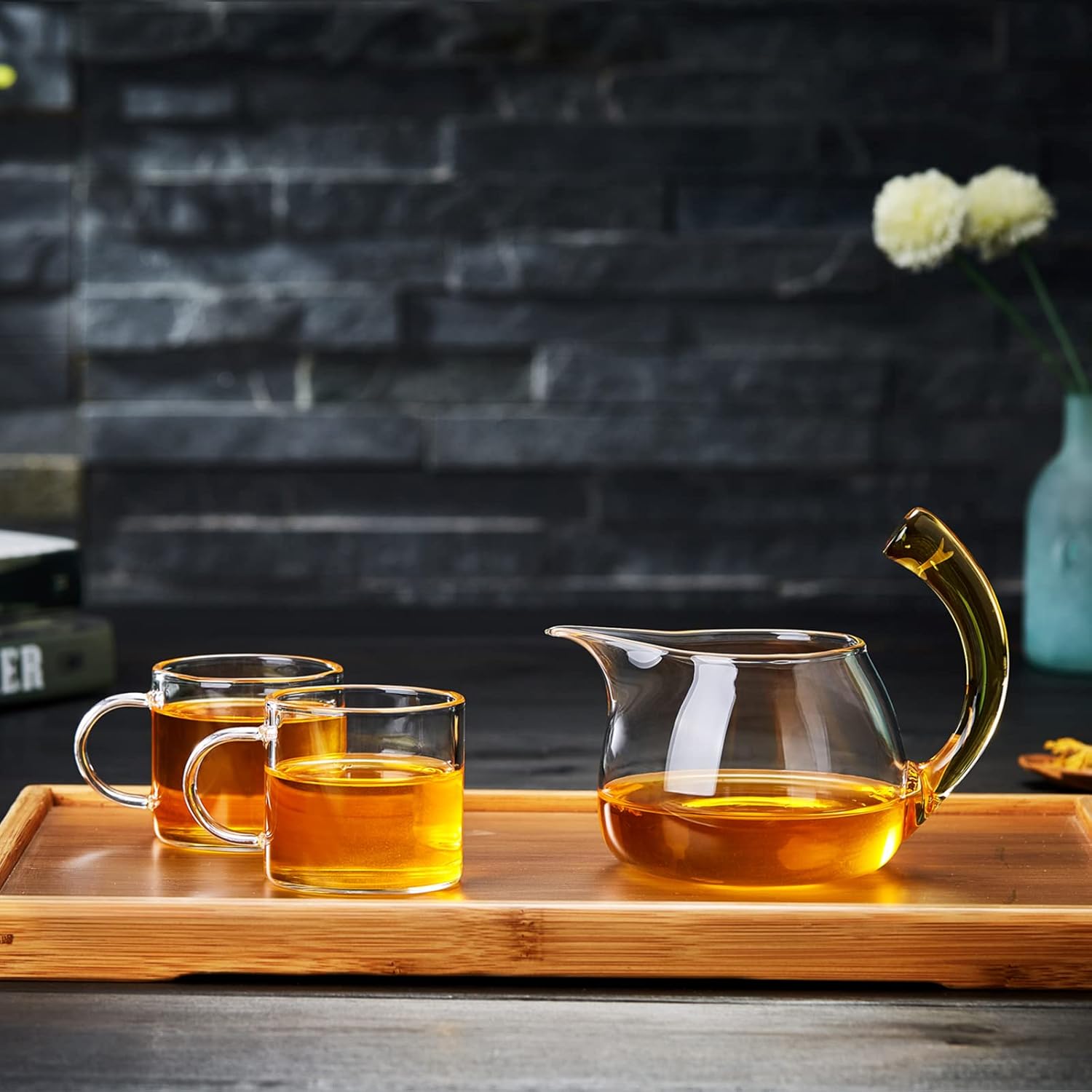 Pokaloti Heat-Resistant Glass Fairness Pitcher – 400ml Tea Serving Cup with Yellow Handle