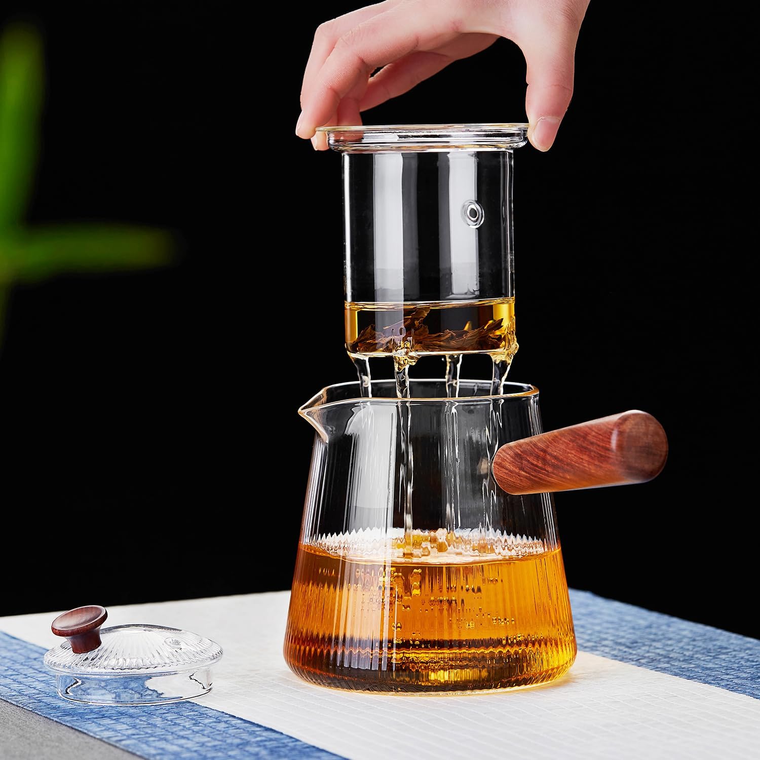 Pokaloti Heat-Resistant Glass Teapot 800ml – Wooden Handle, Transparent Infuser, Open Flame Safe