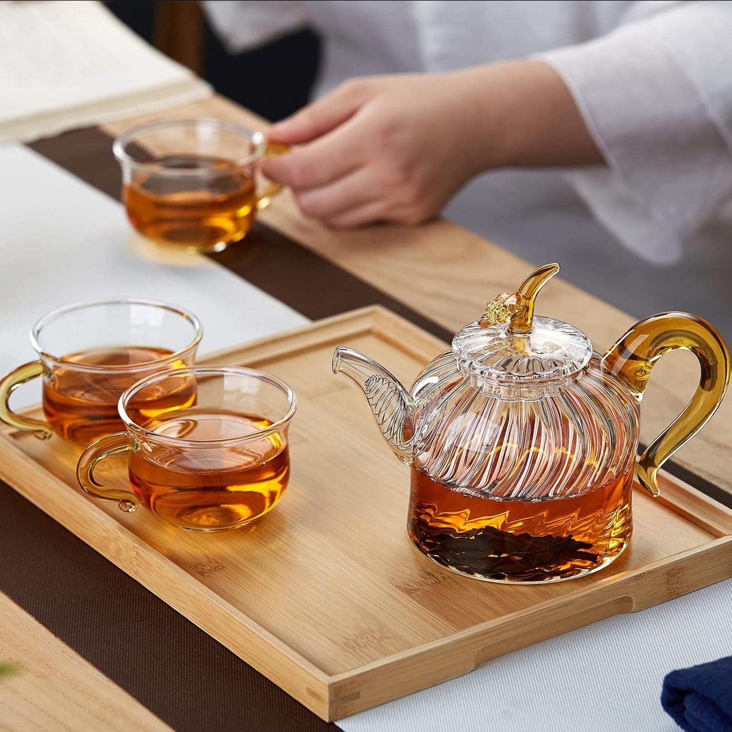 Heat-Resistant Glass Teapot 470ml – Cute Round Direct Fire Safe Tea Pot with Strainer