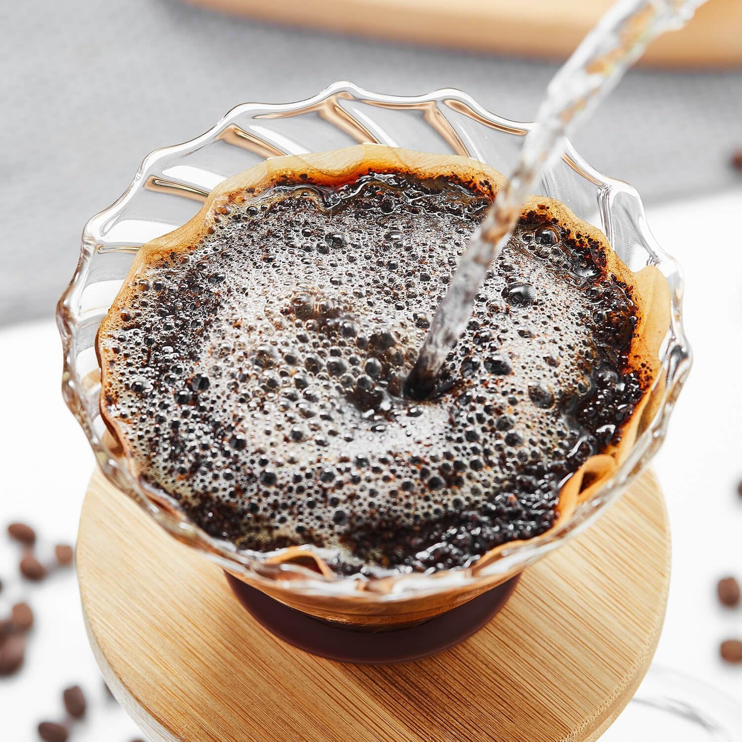 Heat-Resistant Glass Coffee Dripper – High-Clarity Tornado Pour Over Brewer with Bamboo Base