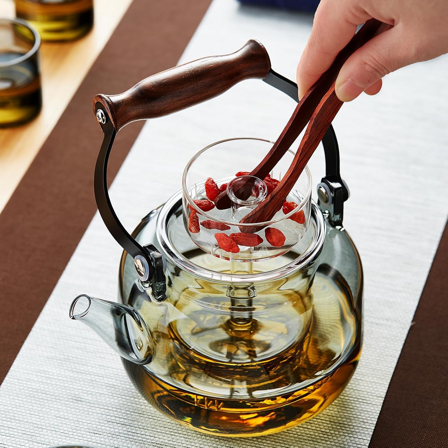 Pocarati Heat-Resistant Glass Teapot 900ml – Direct Flame Safe with Dual Removable Glass Infusers