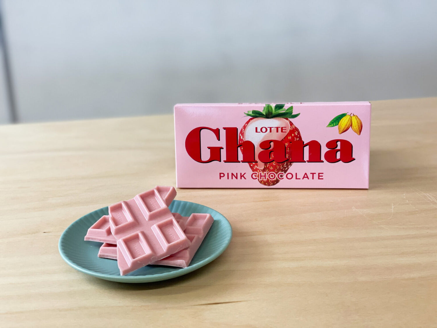 Lotte Ghana Pink Chocolate | Pack of 2 | Made in Japan | Strawberry