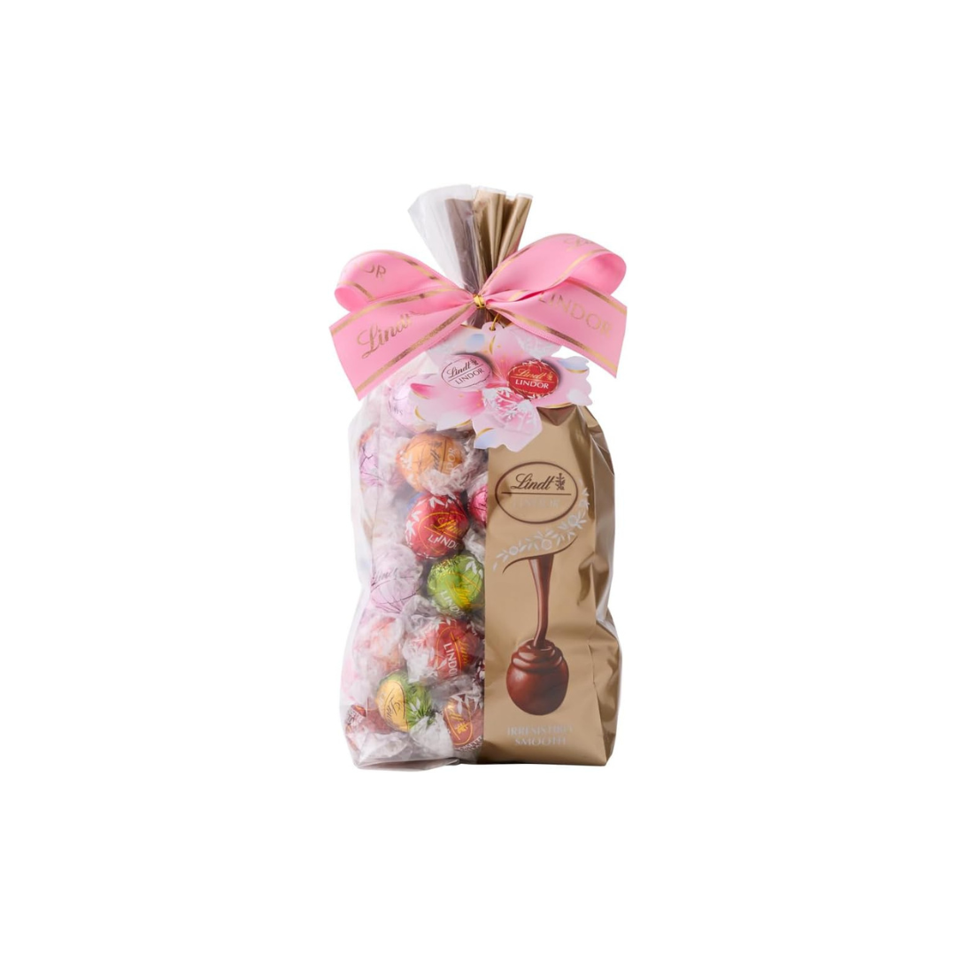Lindt &amp; Sprüngli Lindor Mother’s Day Classic Gift Box – 28 Piece Spring Green Chocolate Set with M Shopping Bag