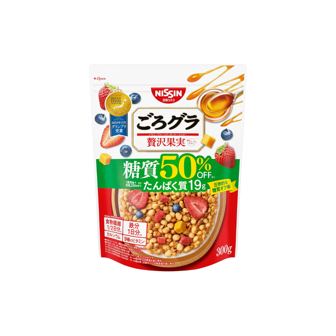 Nissin Cisco Gorura 50% Less Sugar Luxury Fruit Granola – Light Fruity Crunch